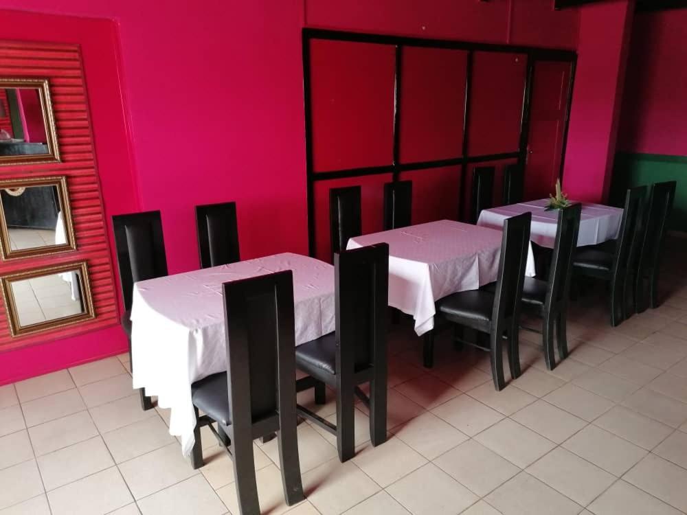 Hotel La Couronne Rw Yaoundé Exterior foto